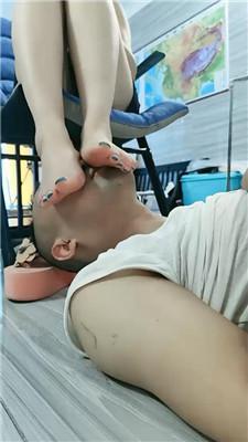 格桑圈养奴生活化伺候-恋足狂舔 JS240710-14 艾彩资料库 第11张