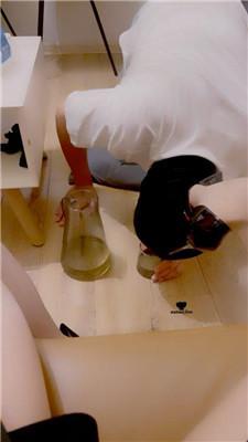 红颜狗舌清理脏鞋底/赏赐圣水 JS240710-16 艾彩资料库 第10张