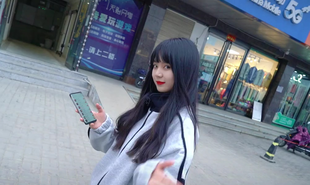 抖音网红探店被各种挠脚心合集_绳艺库视频下载