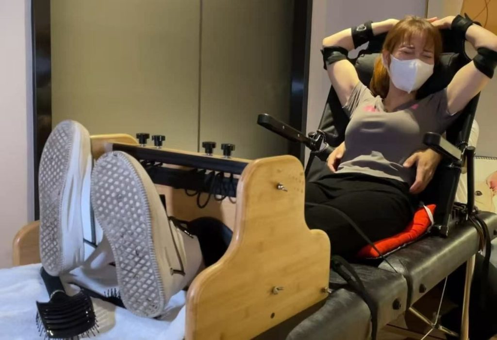 【重磅】[行乐原创] 大姐超怕痒tk 破解版_绳艺库视频下载