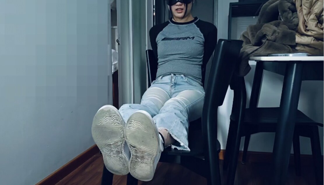 试绑大学生小宇_绳艺库视频下载