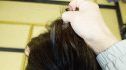 图片[5]_【树屋轻调】灵灵上门女郎的劫难，迷晕被啃丝袜脚_绳艺库视频下载