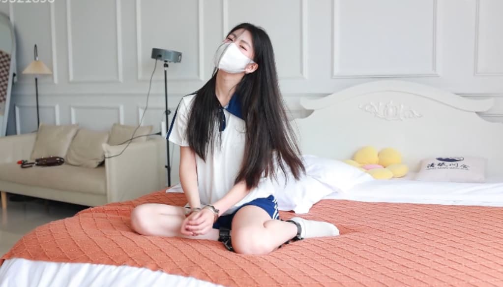 【中二病】大一青春活力小姐姐_绳艺库视频下载