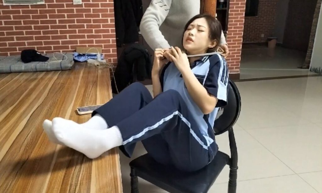 精致传媒-姐妹落难记 上 茜茜主演_绳艺库视频下载