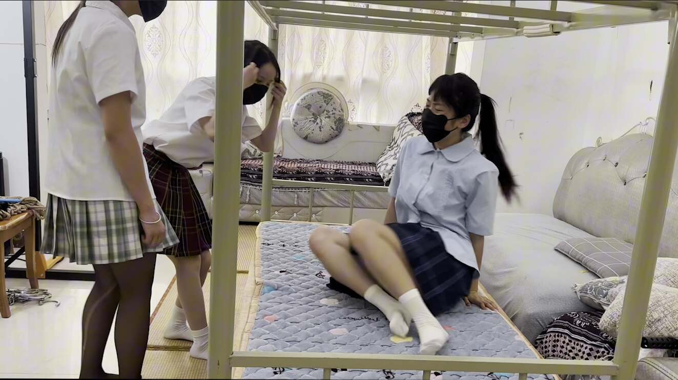 骗捆铁架床-撸猫手套电棍狠狠折磨-带上铃铛项圈羞耻到极致_绳艺库视频下载