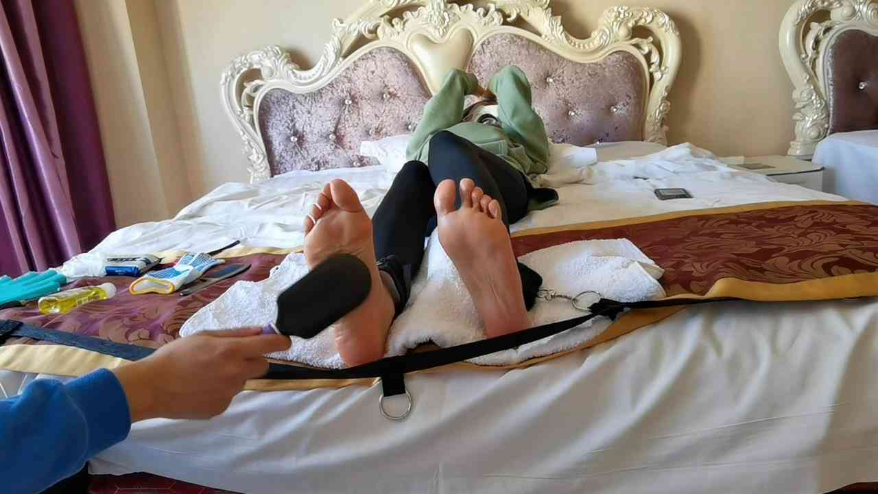 图片[8]_超级重磅 国产最新 大学体育生兼职模特，全程tk求饶_绳艺库视频下载