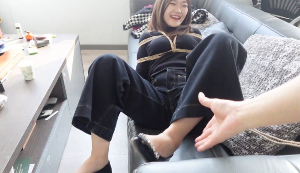 新模小白袜tk_绳艺库视频下载