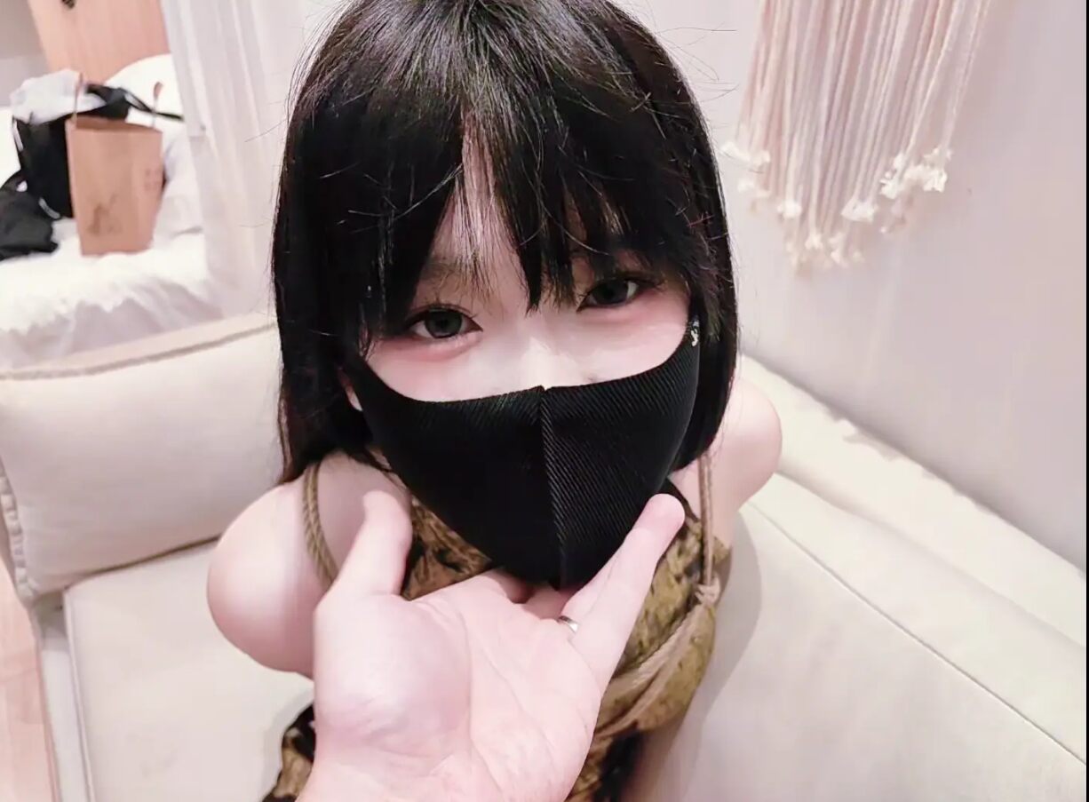 极度敏感的嫩模小面包紧缚放置+诱人哀嚎+裸足TK_绳艺库视频下载