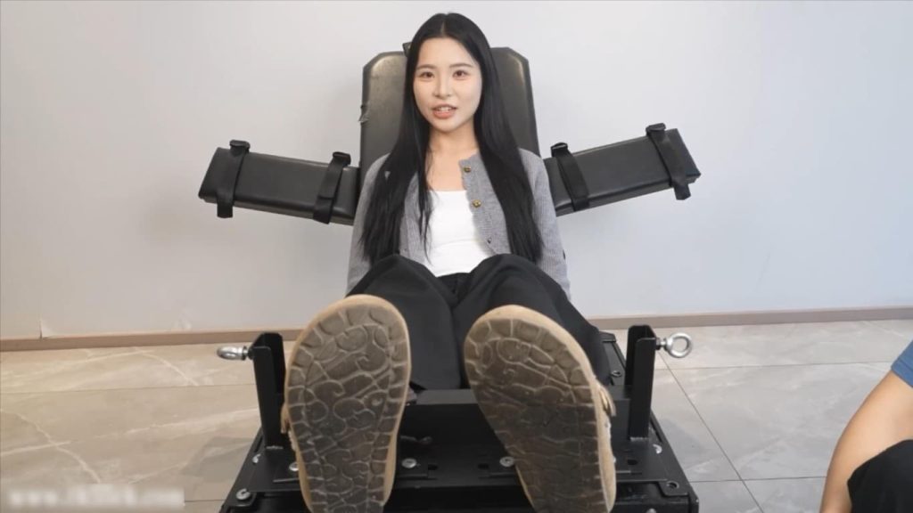 【重磅】[推特大王]376素人朋友_绳艺库视频下载