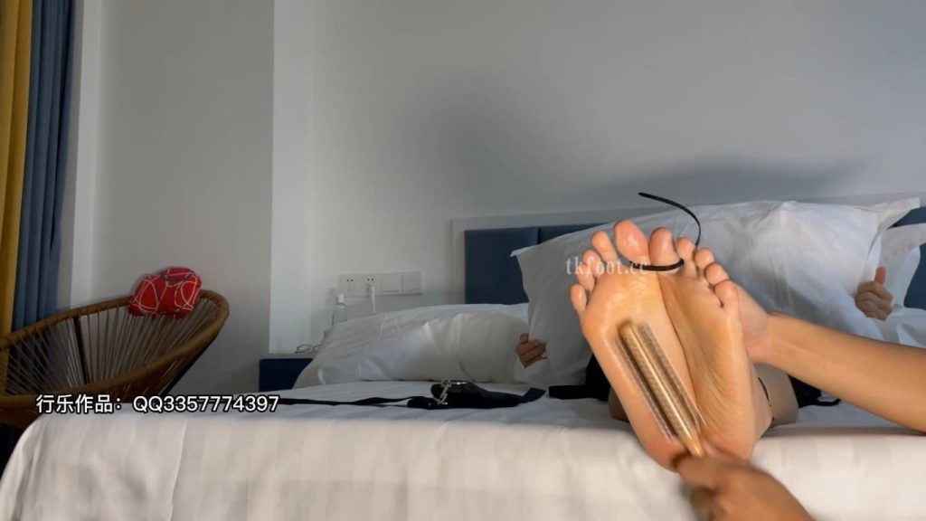 图片[6]_【重磅】[行乐原创]凉鞋女孩婷婷tk 无水印版已发_绳艺库视频下载