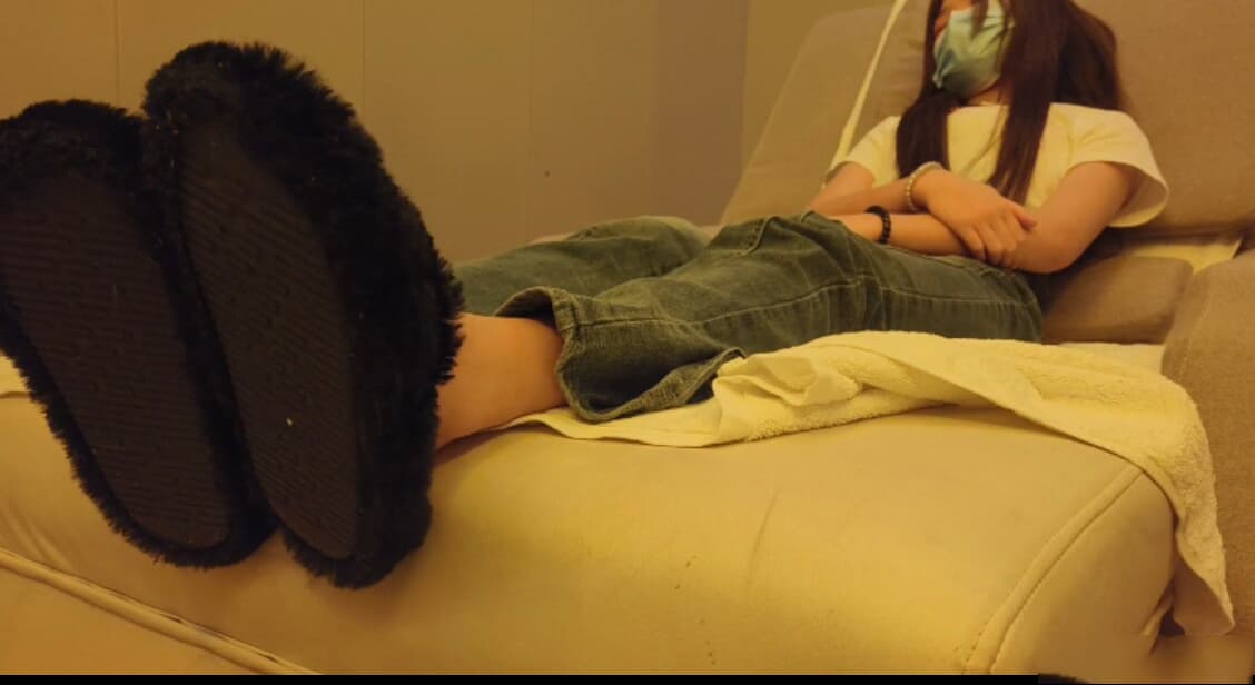 大神tk熟睡女友嫩脚_绳艺库视频下载