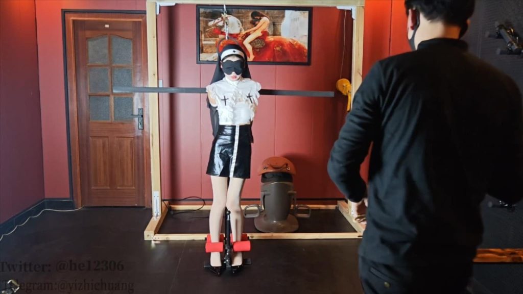 意之窗原创[汤圆]犯禁修女的折磨T_绳艺库视频下载