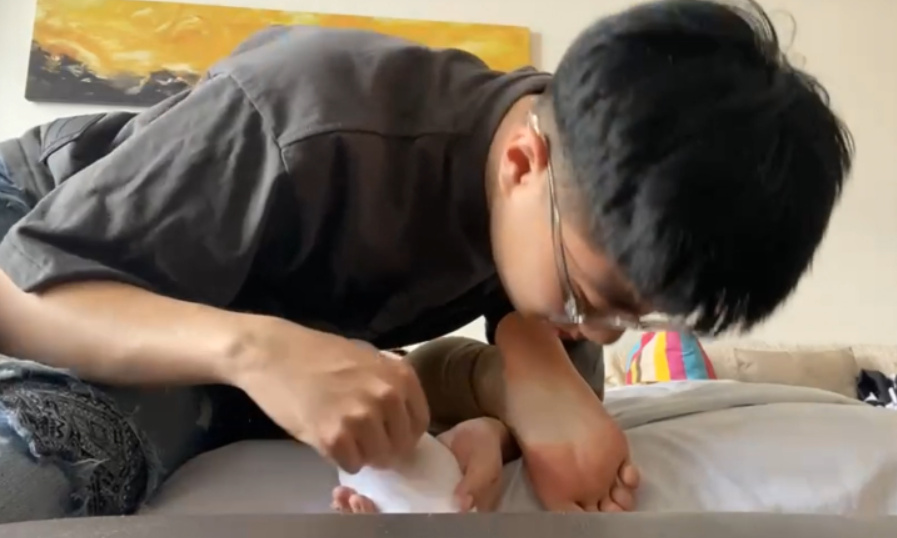 图片[7]_【班花】女大学生在食堂，教室，床上被tk，tian脚_绳艺库视频下载