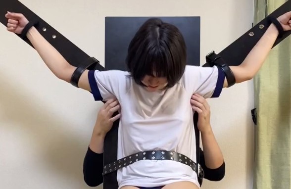 【齋藤乃愛】はじめてのくすぐり専用椅子_绳艺库视频下载