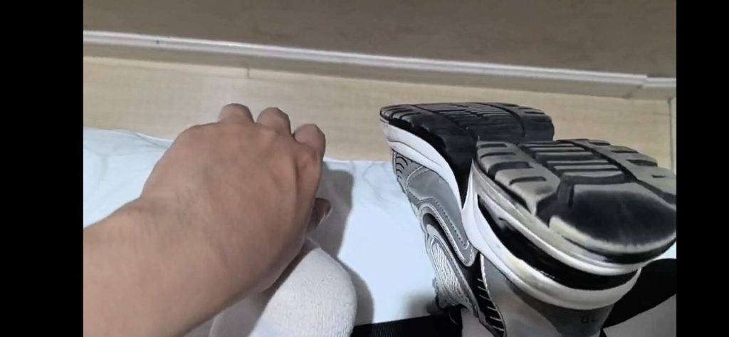 约现实拍，超怕痒的妹妹_绳艺库视频下载