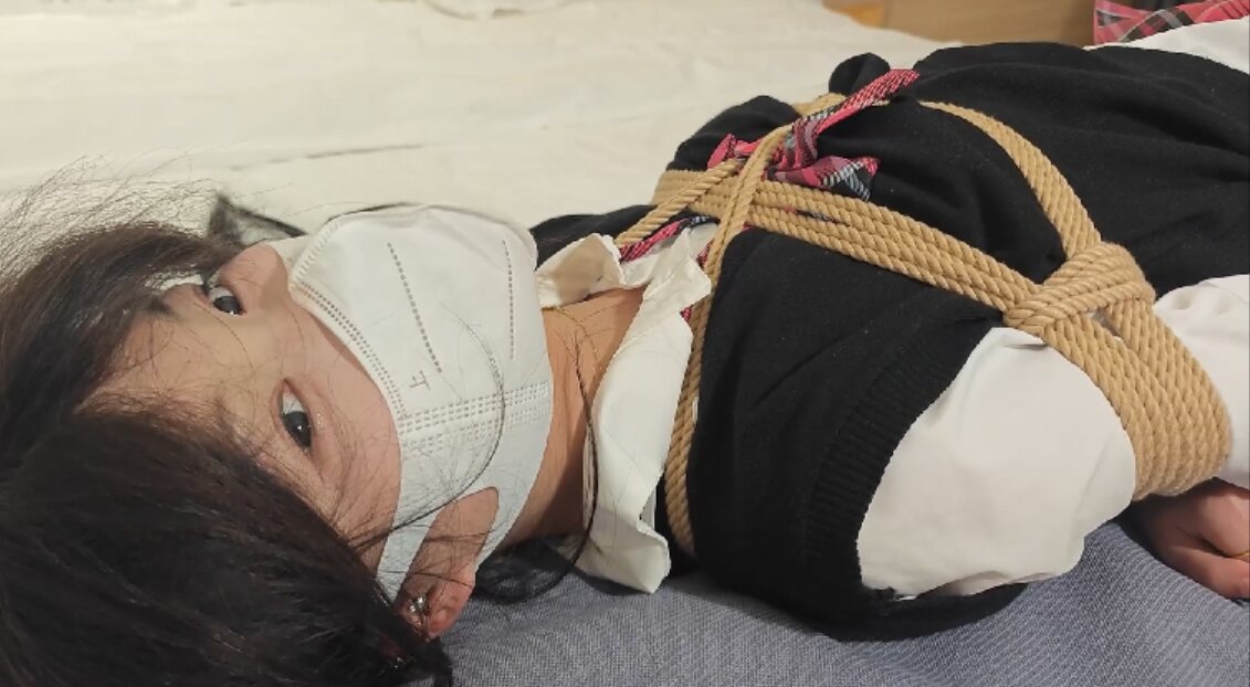 【中二病】惜雯_绳艺库视频下载