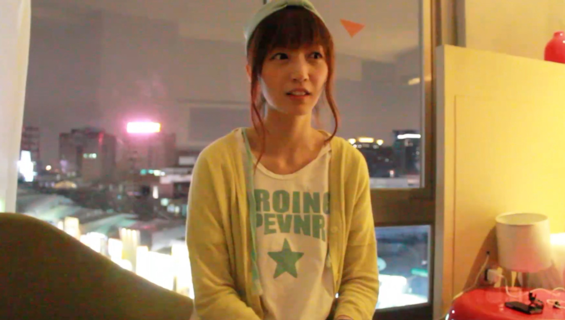 【恋脚癖博物馆】台湾素人模特小帆体验脚底TK_绳艺库视频下载