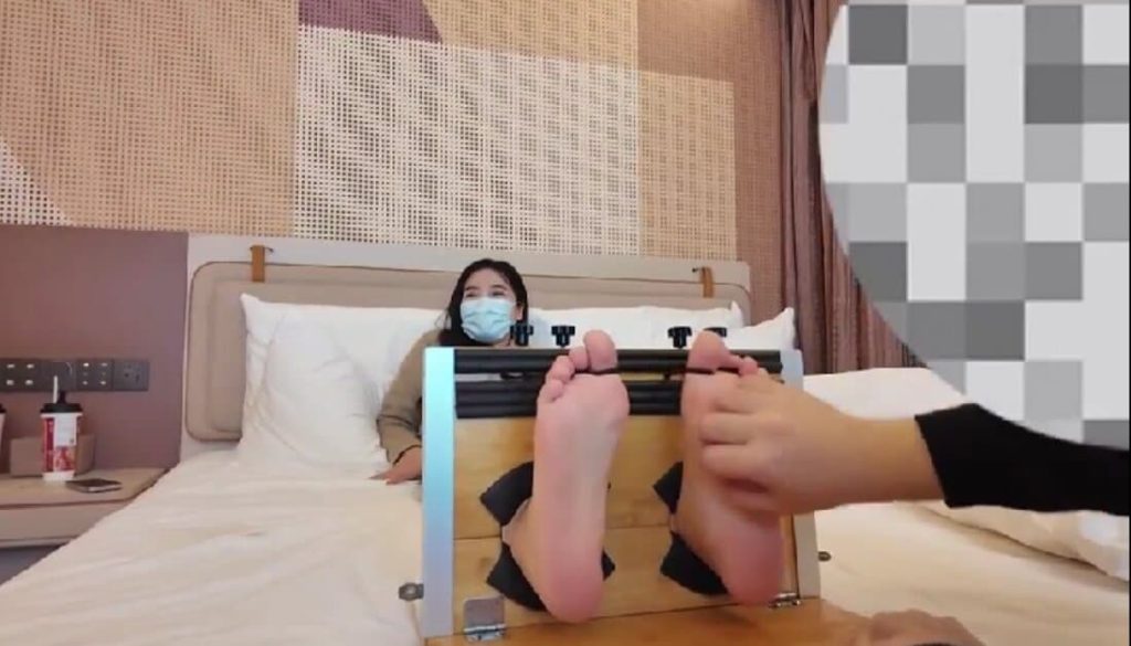 怕痒婉儿的挠痒测评_绳艺库视频下载