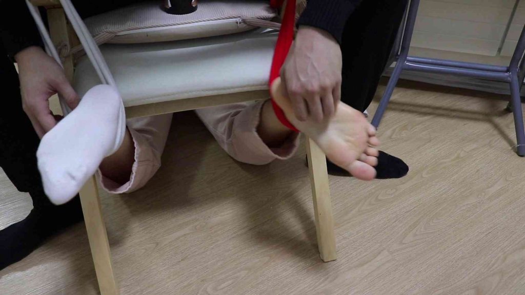 港女TK白袜-ccha201019_绳艺库视频下载