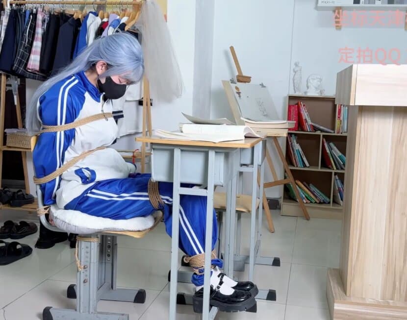 强闯民宅看房的代价_绳艺库视频下载