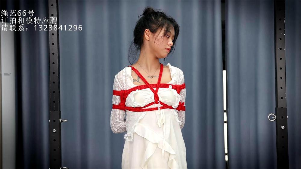 【心悦束艺】肉丝小仙女苏苏最终章，极限驷马口球，TK玩弄小脚_绳艺库视频下载