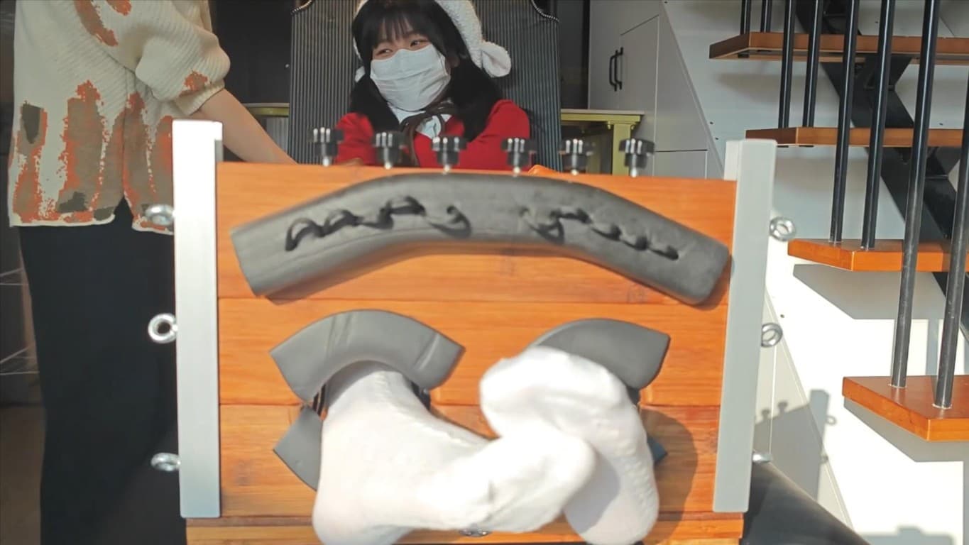 【重磅】[橘子原创]拘束衣挠痒惩罚 官方原版_绳艺库视频下载