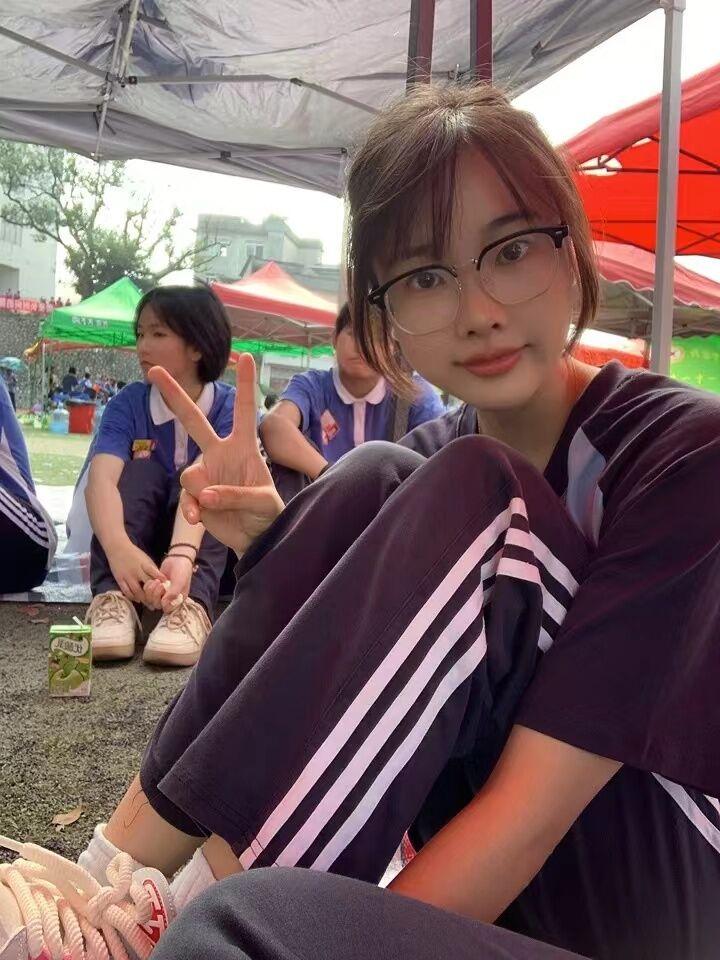 【樱束原创】《老师垂涎学生樱子美色》新模樱子首发！_绳艺库视频下载