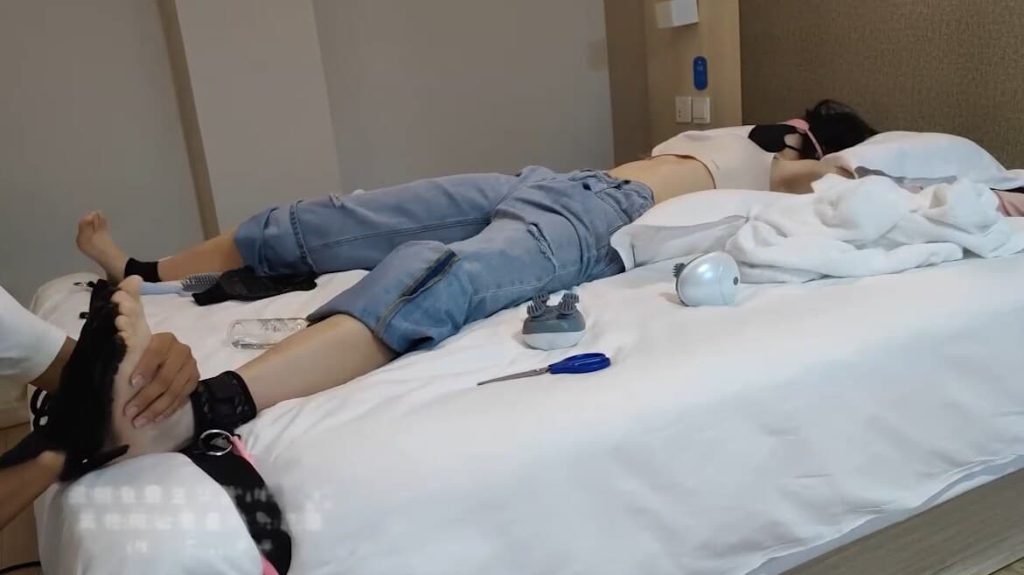 丘山大大原创-女高tk体验_绳艺库视频下载