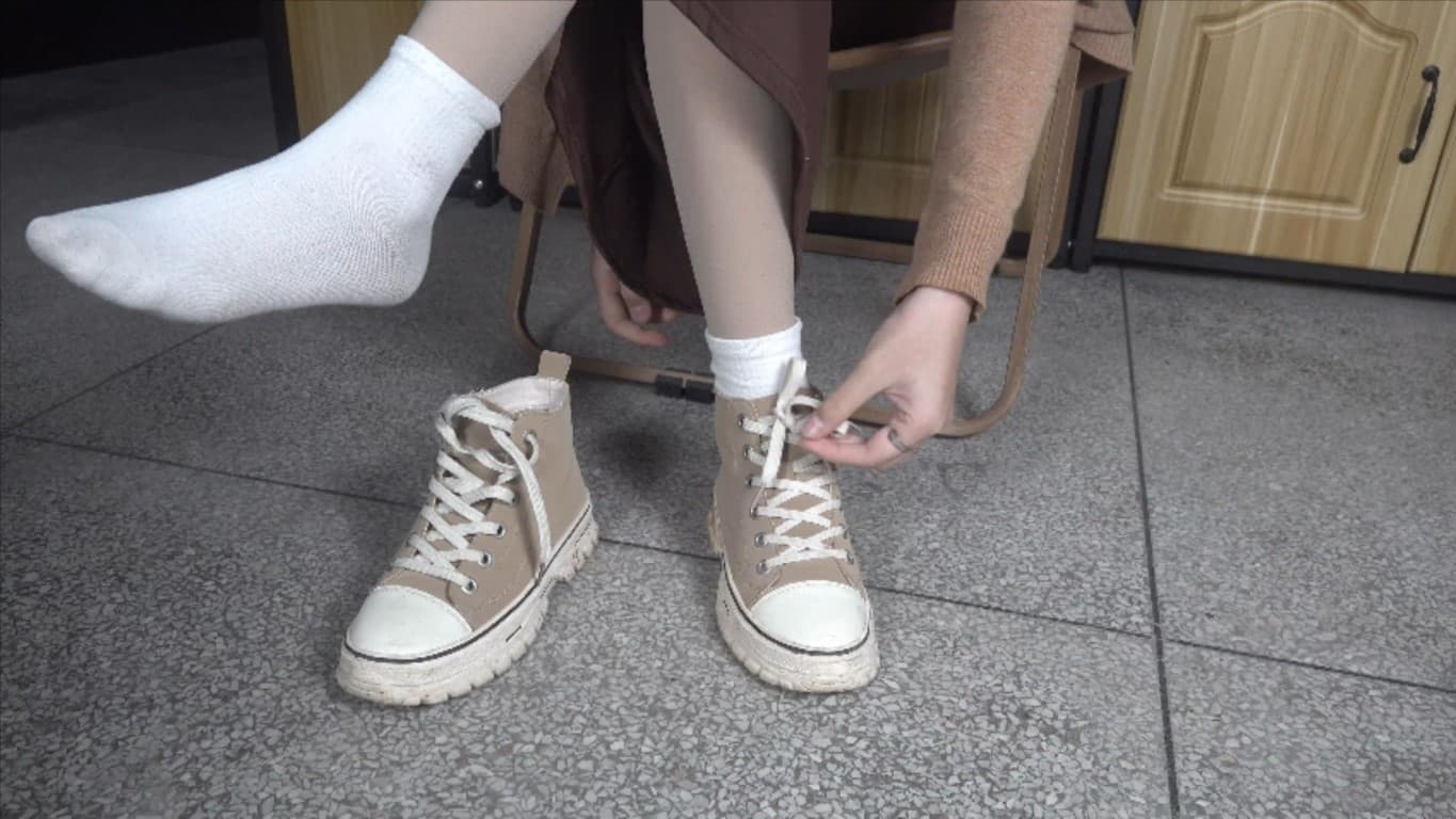 【南国足艺】TK思薇40码大脚丫，随意把玩抚摸_绳艺库视频下载