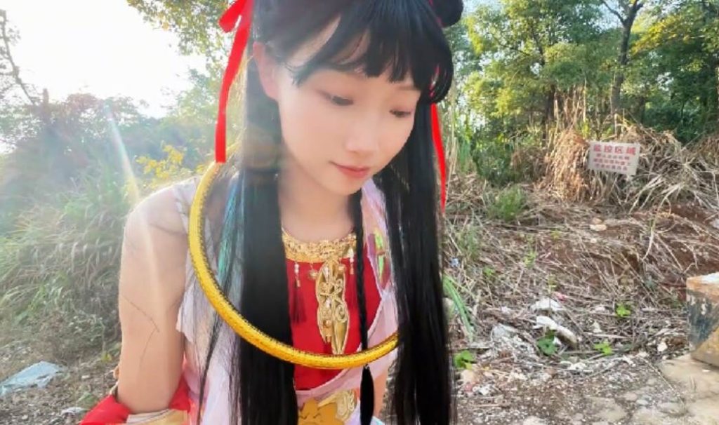 【比尔】哪吒的美足劫难 刷子tk挠痒牙签夹子全程玩脚_绳艺库视频下载